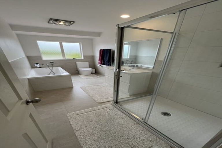 Photo of property in 5b Thurston Place, Bucklands Beach, Auckland, 2012