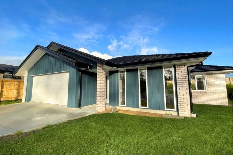Photo of property in 22 Rongomai Street, Helensville, 0800