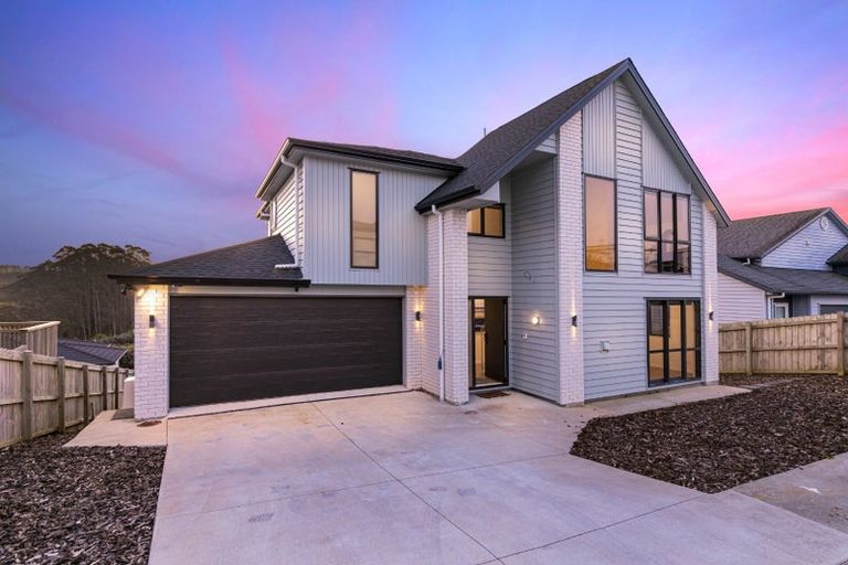 Photo of property in 5 Franheim Crescent, Orewa, 0931