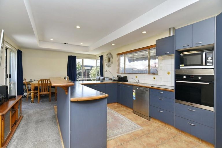 Photo of property in 2/83 Mackworth Street, Woolston, Christchurch, 8062