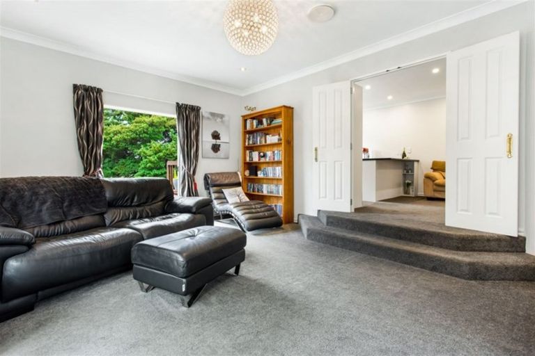 Photo of property in 49 Millstream Drive, Henderson, Auckland, 0610