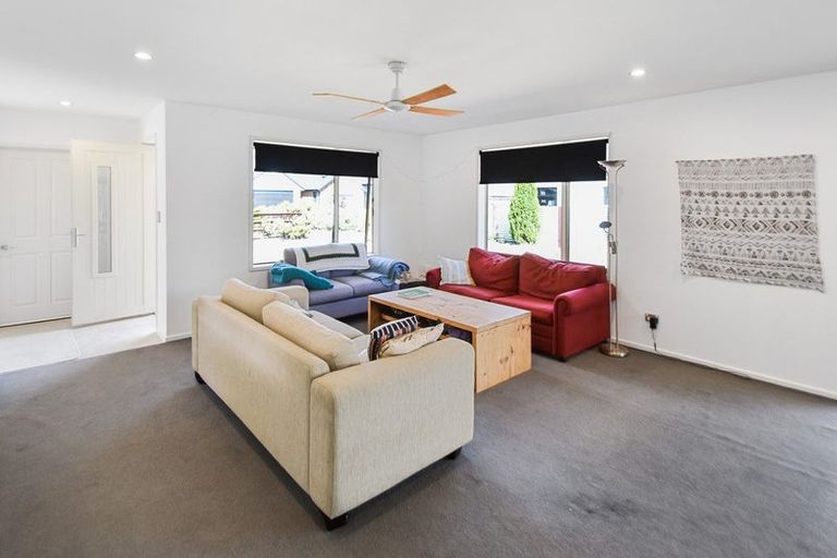 Photo of property in 14 Irishman Drive, Twizel, 7901