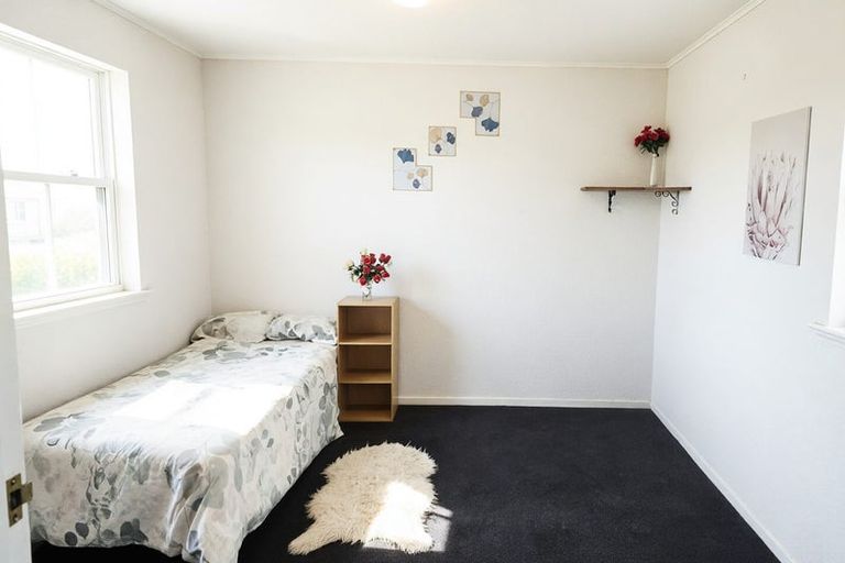 Photo of property in 2 Tawhiti Road, Hawera, 4610