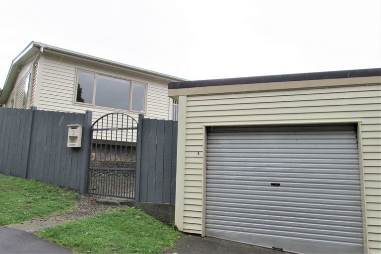 Photo of property in 2 Downing Street, Crofton Downs, Wellington, 6035