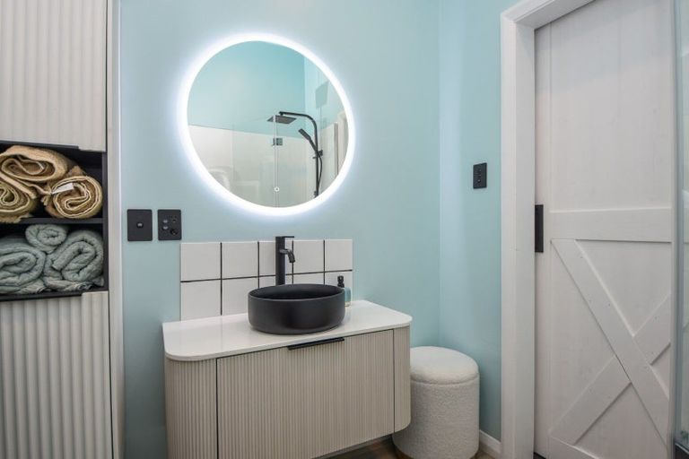 Photo of property in 18a Fisher Place, Carterton, 5713