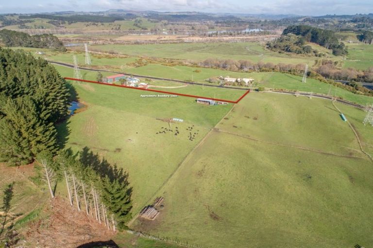 Photo of property in 202 Kellyville Road, Mercer, 2474