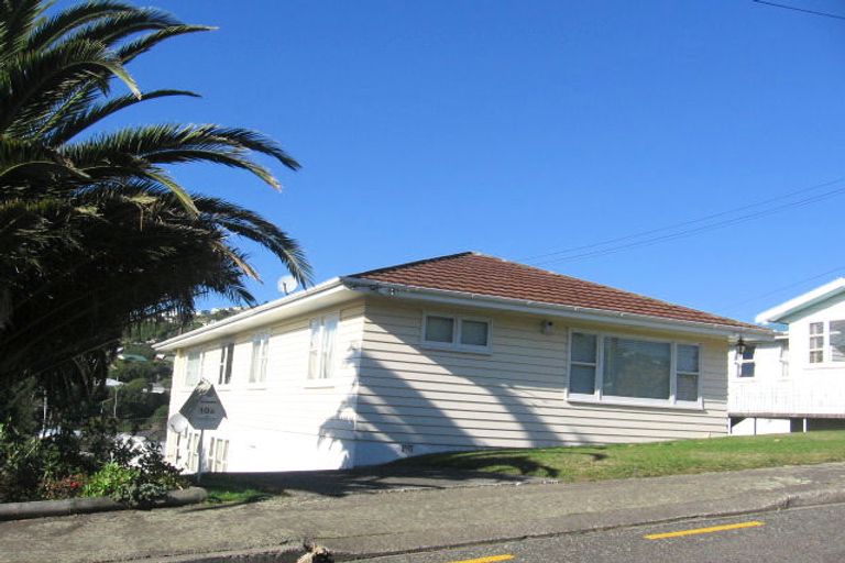 Photo of property in 10 Angell Street, Johnsonville, Wellington, 6037