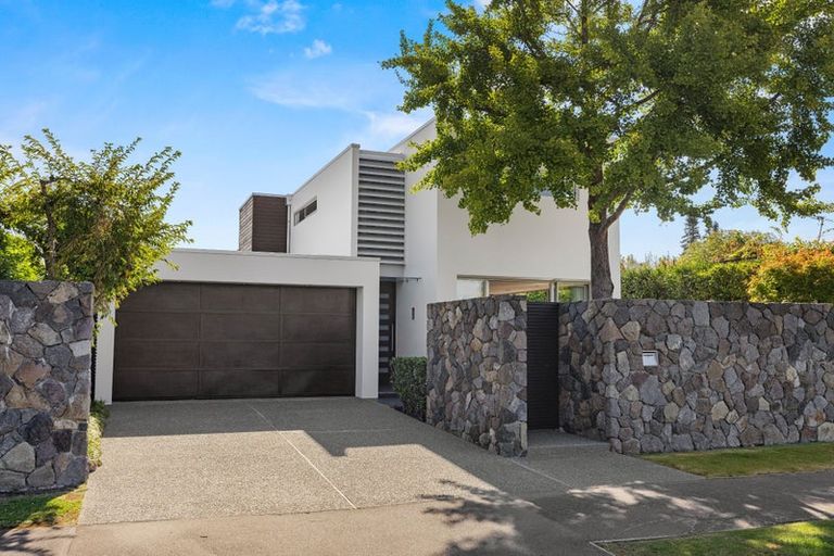 Photo of property in 9 Poynder Avenue, Merivale, Christchurch, 8014