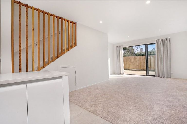 Photo of property in 2/60 Sandwich Road, Saint Andrews, Hamilton, 3200