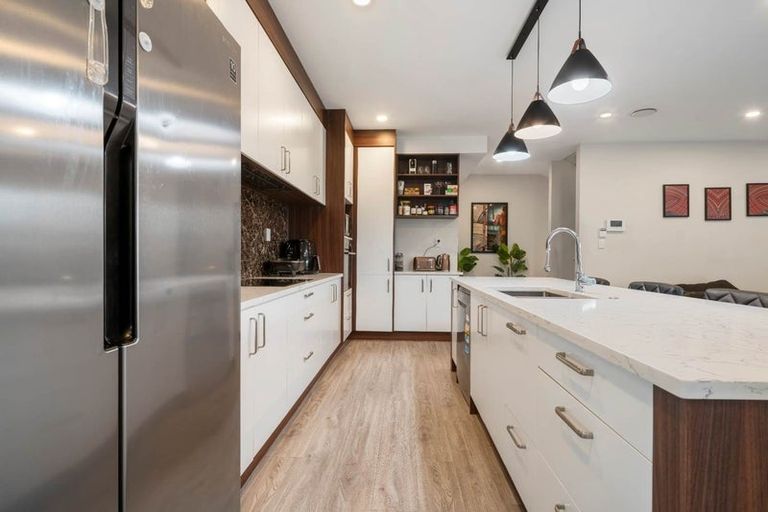 Photo of property in 4 Kearney Place, Massey, Auckland, 0614