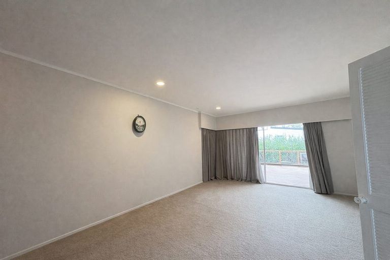 Photo of property in 7 Stansfield Place, Sunnyhills, Auckland, 2010