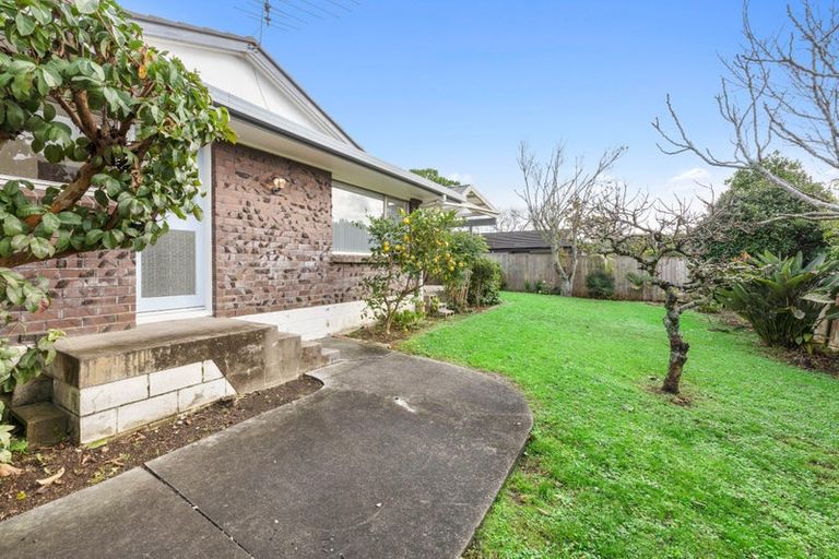 Photo of property in 8 Rapallo Place, Farm Cove, Auckland, 2012