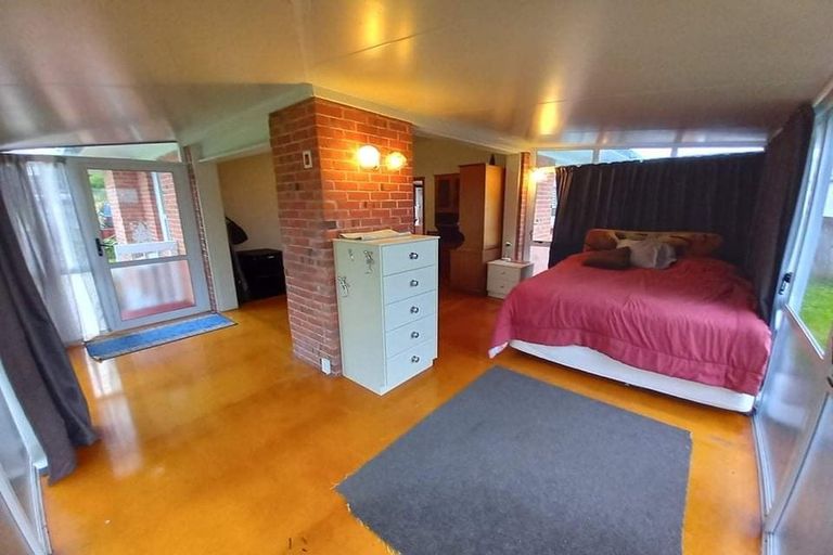 Photo of property in 27 Whaka Street, Maungaturoto, 0520