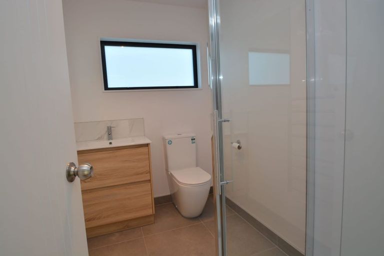 Photo of property in 26a Hutchinsons Road, Bucklands Beach, Auckland, 2014