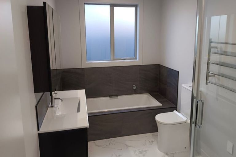 Photo of property in 32 Hikawera Drive, Frimley, Hastings, 4120