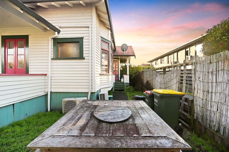 Photo of property in 15 Wellington Street, Hamilton East, Hamilton, 3216