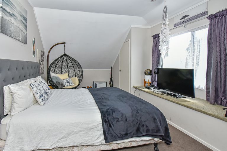 Photo of property in 1/100 Wattle Farm Road, Wattle Downs, Auckland, 2103