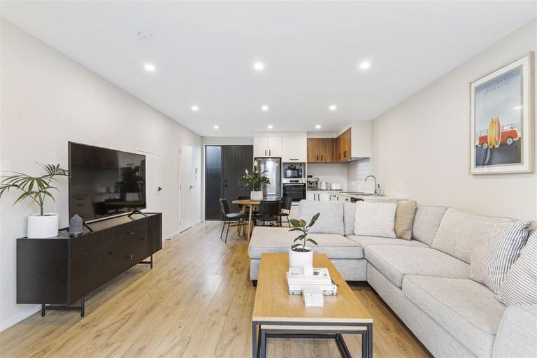 Photo of property in 65b Spinella Drive, Bayview, Auckland, 0629