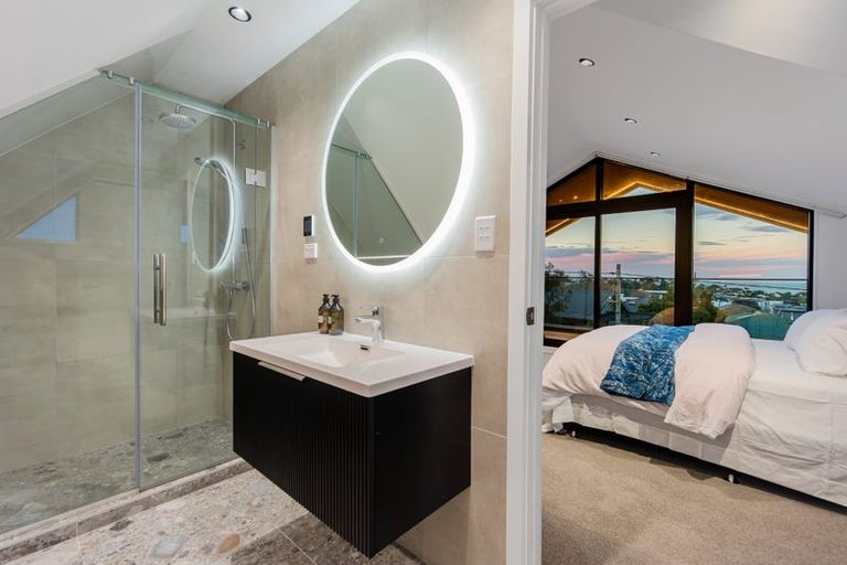 Photo of property in 47c Hastings Road, Mairangi Bay, Auckland, 0630