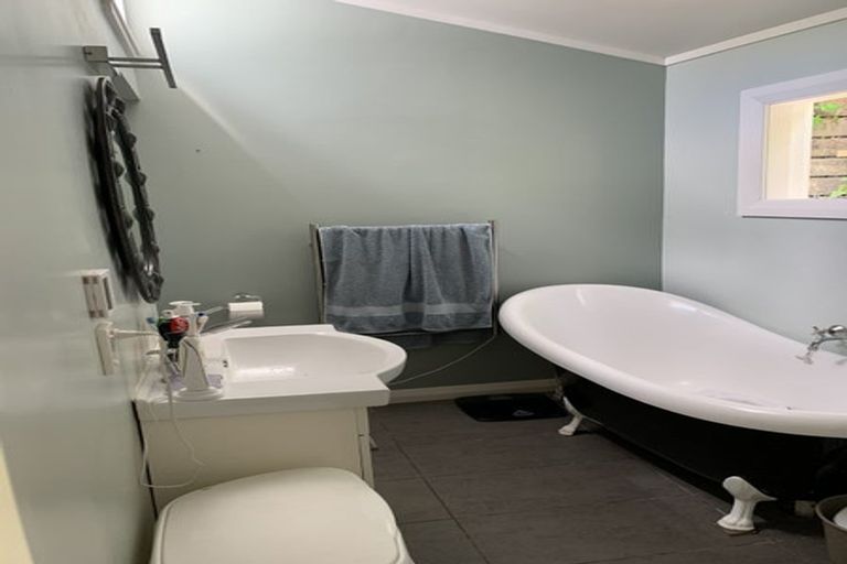 Photo of property in 7 Wilton Road, Wadestown, Wellington, 6012