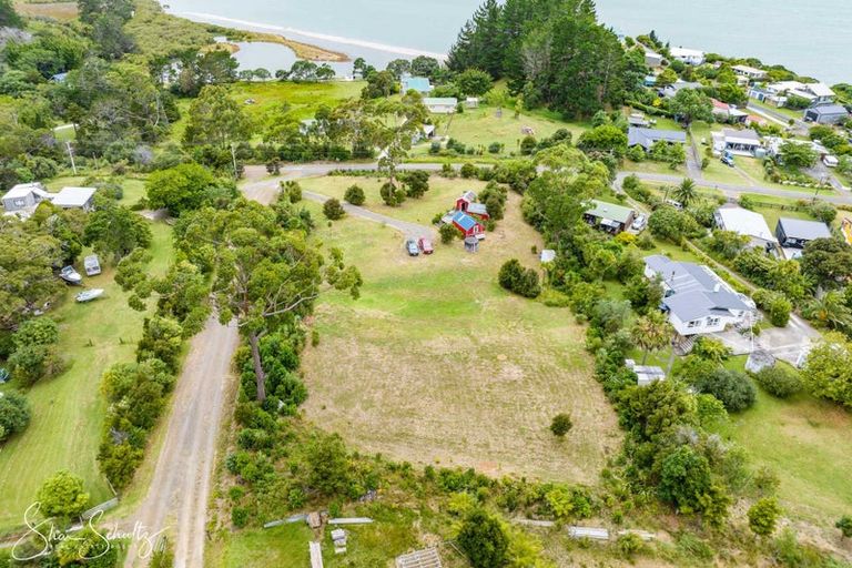 Photo of property in 39 Ngatoto Road, Tinopai, Matakohe, 0593