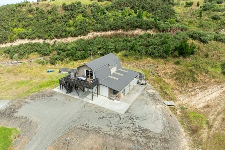 Photo of property in 38b Pipitiwai Drive, Helensville, Kaukapakapa, 0871