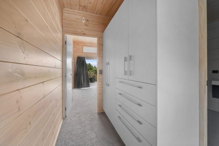 Photo of property in 24 Lacebark Drive, Kinloch, Taupo, 3377