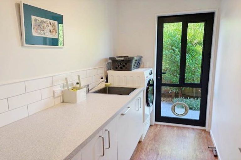 Photo of property in 6 Denton Street, Amberley, 7410