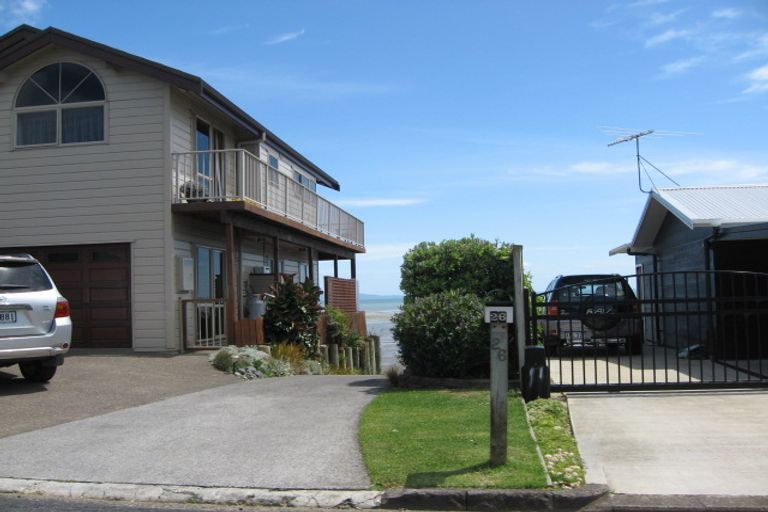 Photo of property in 26 Crispe Road, Clarks Beach, 2122