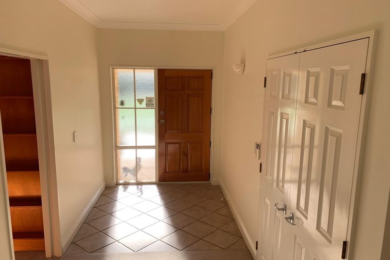 Photo of property in 154 Awa Road, Kumeu, 0891