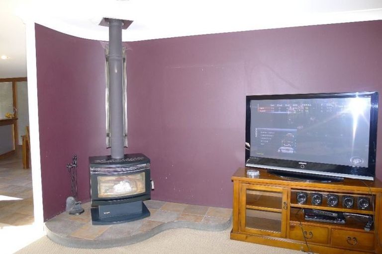 Photo of property in 36 Waerenga Road, Otaki, 5512