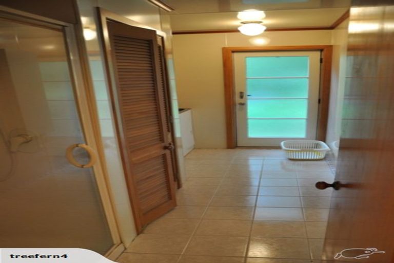 Photo of property in 25 Wyndham Road, Pinehaven, Upper Hutt, 5019