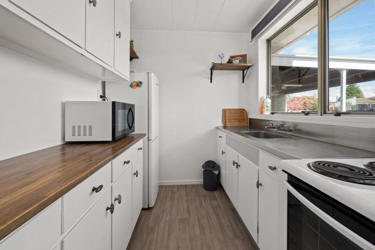 Photo of property in 31 Tania Crescent, Western Heights, Rotorua, 3015