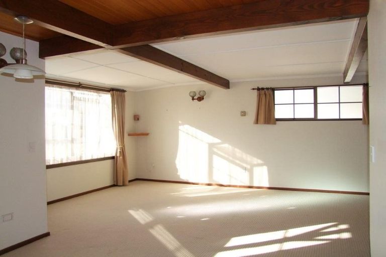 Photo of property in 1 Duthie Street, Milton, 9220