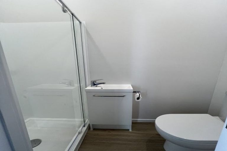 Photo of property in 23 Hawker Street, Mount Victoria, Wellington, 6011