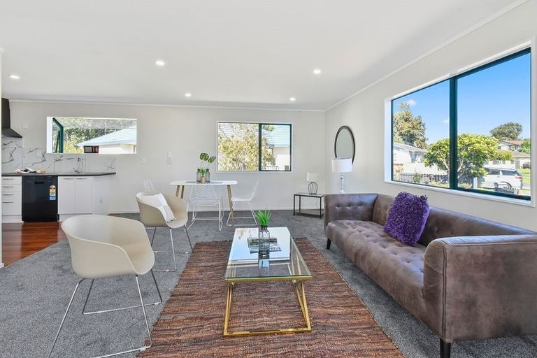 Photo of property in 21 Phoenix Place, Papatoetoe, Auckland, 2025