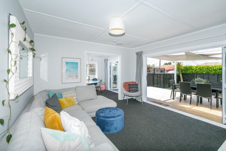 Photo of property in 15 Sandwich Road, St Andrews, Hamilton, 3200