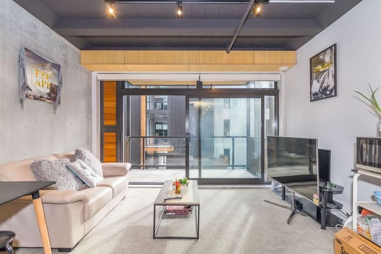 Photo of property in Vedado Apartments, 407/41 Hopper Street, Mount Cook, Wellington, 6011