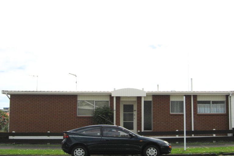 Photo of property in 97 Pendarves Street, New Plymouth, 4310