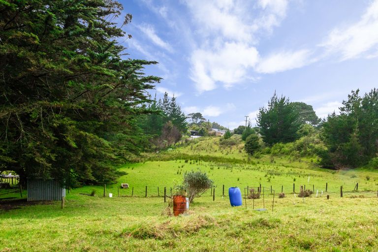 Photo of property in 58 Sunnyvale Road, Massey, Auckland, 0614