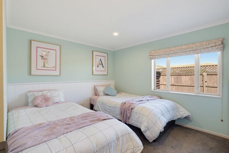 Photo of property in 33 Panckhurst Drive, Woodend, 7610