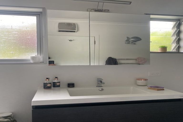 Photo of property in 27 Rangiora Terrace, Tahunanui, Nelson, 7011