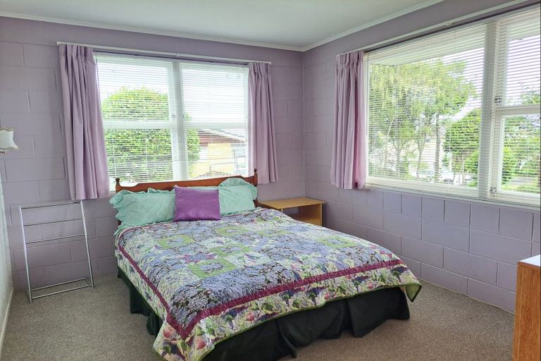 Photo of property in 27 Lancaster Street, Levin, 5510