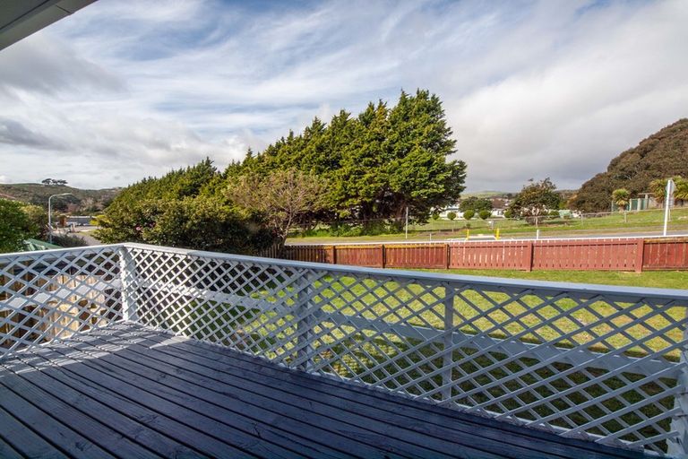 Photo of property in 14 Awatea Street, Ranui, Porirua, 5024