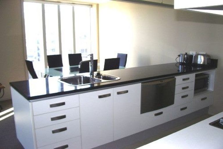 Photo of property in Bellagio Apartments, 10a/39 Taranaki Street, Te Aro, Wellington, 6011