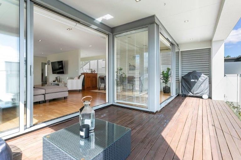 Photo of property in 38a Takutai Avenue, Bucklands Beach, Auckland, 2012