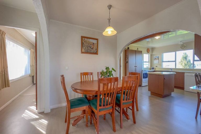 Photo of property in 49 Neal Street, Putaruru, 3411