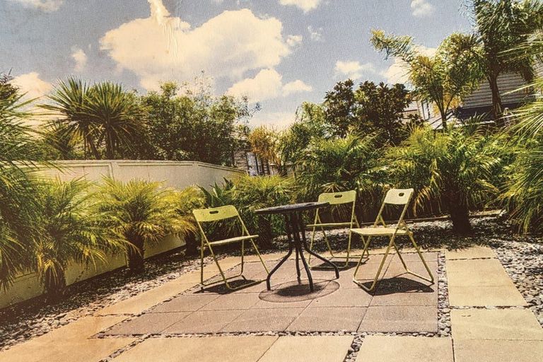 Photo of property in 1a/60 Masons Road, Oteha, Auckland, 0632