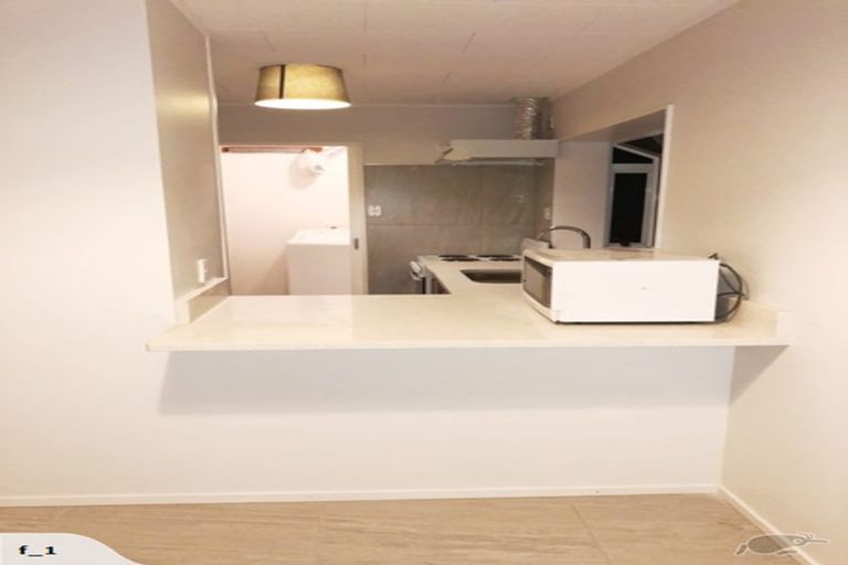 Photo of property in 11 Kearney Place, Massey, Auckland, 0614