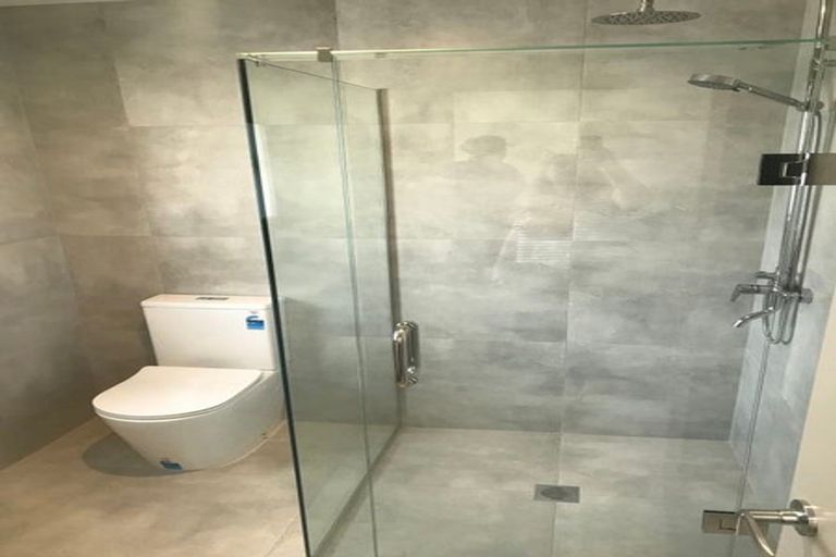 Photo of property in 1 Danden Way, Pukekohe, 2120